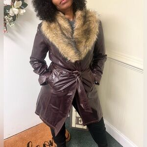 Vintage Wilson’s leather oxblood fur collar trench Medium